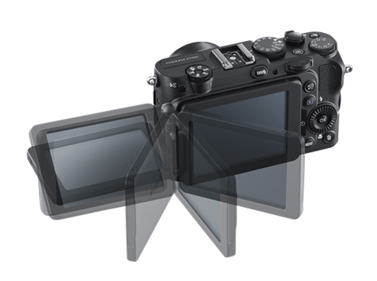 Coolpix-P7700-3